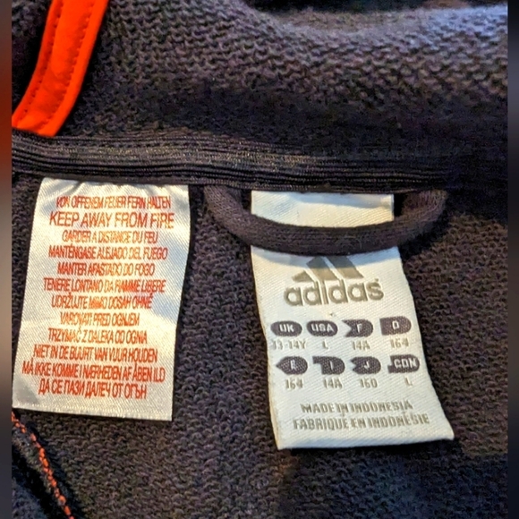 Adidas black 3 stripe predator zip track jacket with hood. NWOT Youth size L - Picture 3 of 4